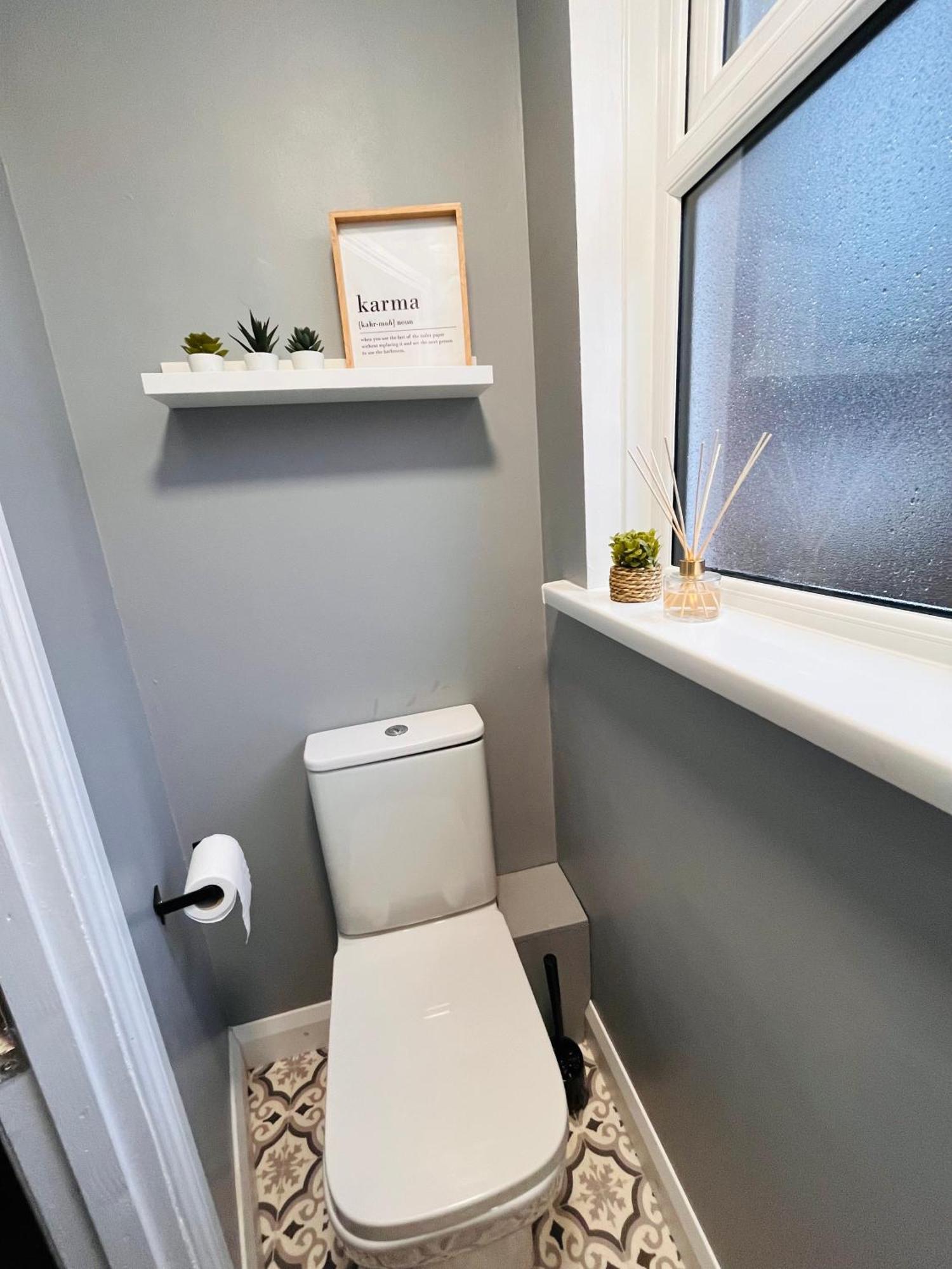Appartamento Kings Bridge Townhouse Belfast Esterno foto