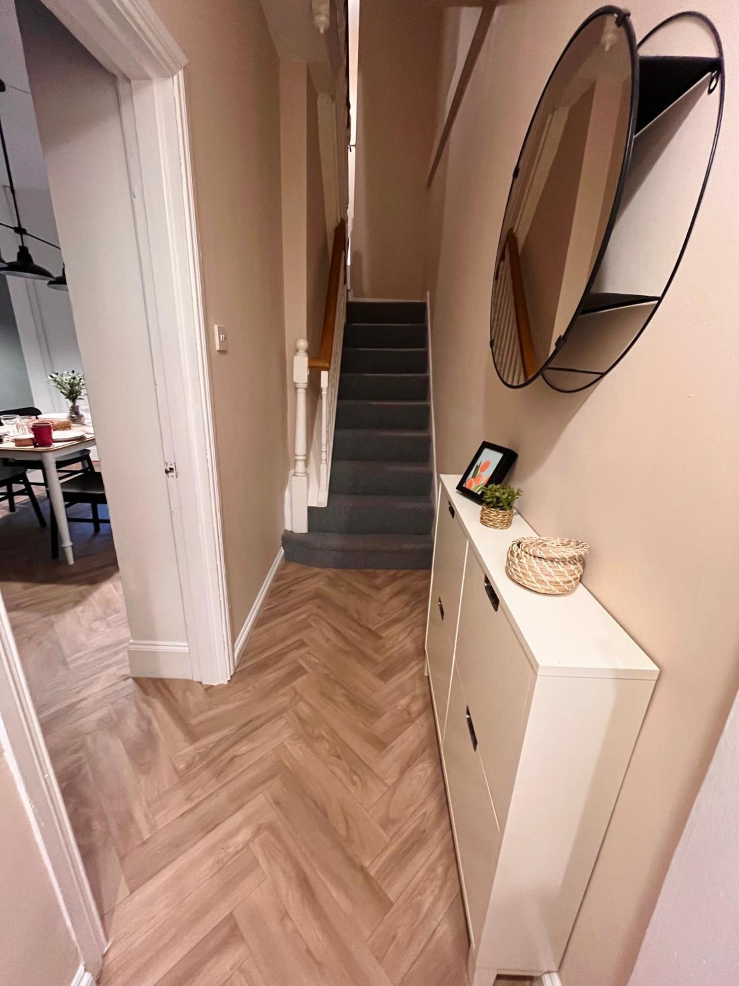 Appartamento Kings Bridge Townhouse Belfast Esterno foto